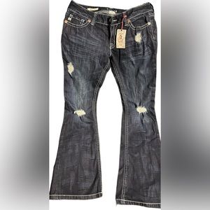 Decree distressed ripped shredded bootcut jeans size  11 brand new with tags